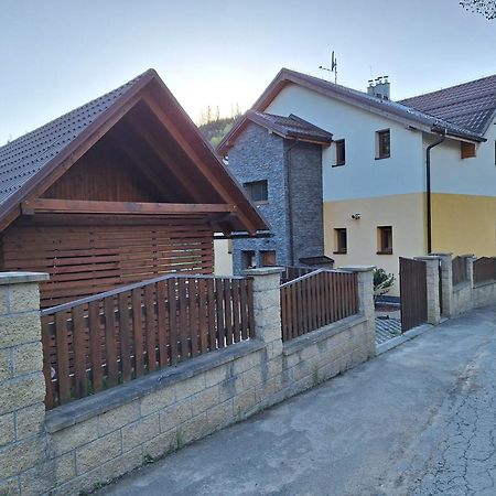 Vila Pohoda Javorniky S Rozlahlym Pozemkom マコー エクステリア 写真